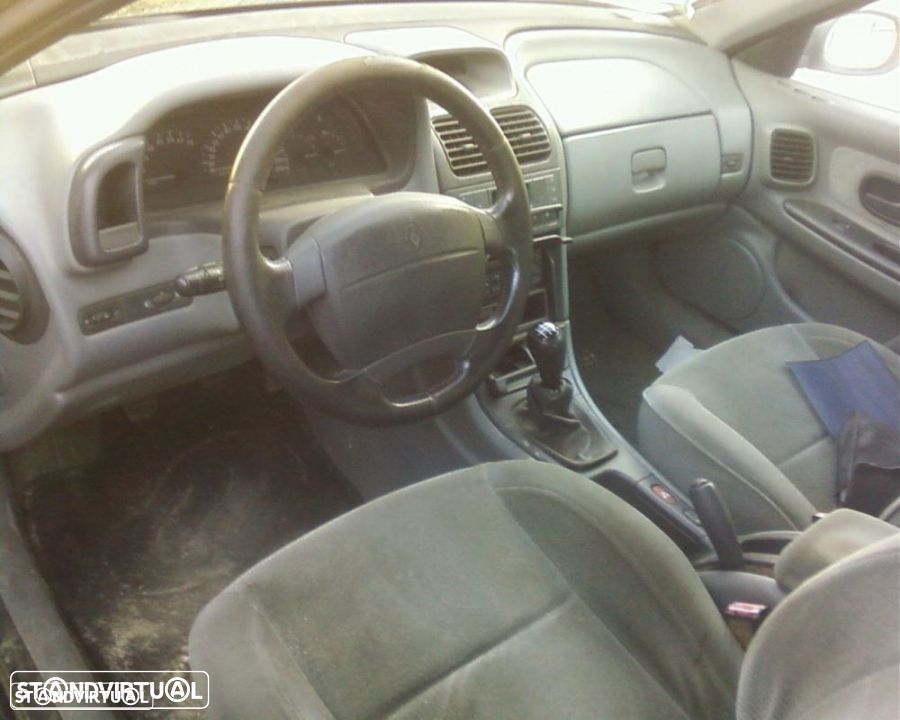renault laguna 2.2dt para peças ano 1999 - 3