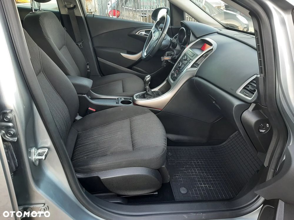 Opel Astra IV 1.4 T Cosmo S&S - 15