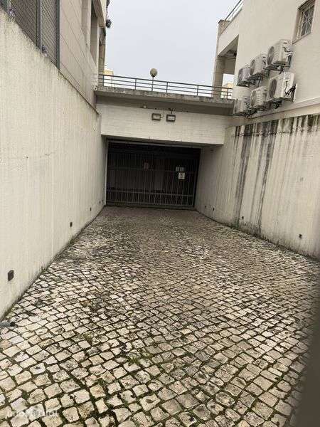 Garagem, laranjeiro, 20 m2 - Grande imagem: 2/4