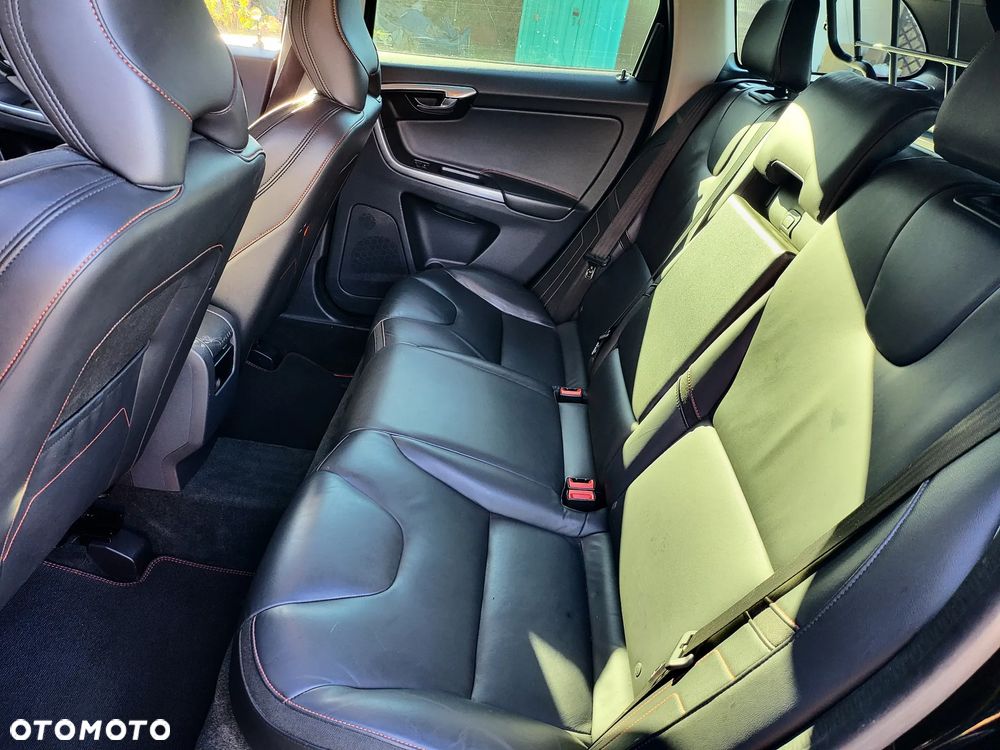 Volvo XC 60 D4 Geartronic Ocean Race - 3