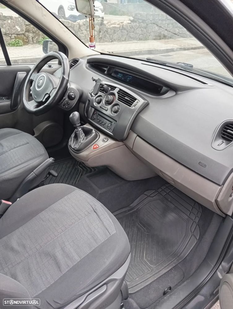 Renault Scénic - 6