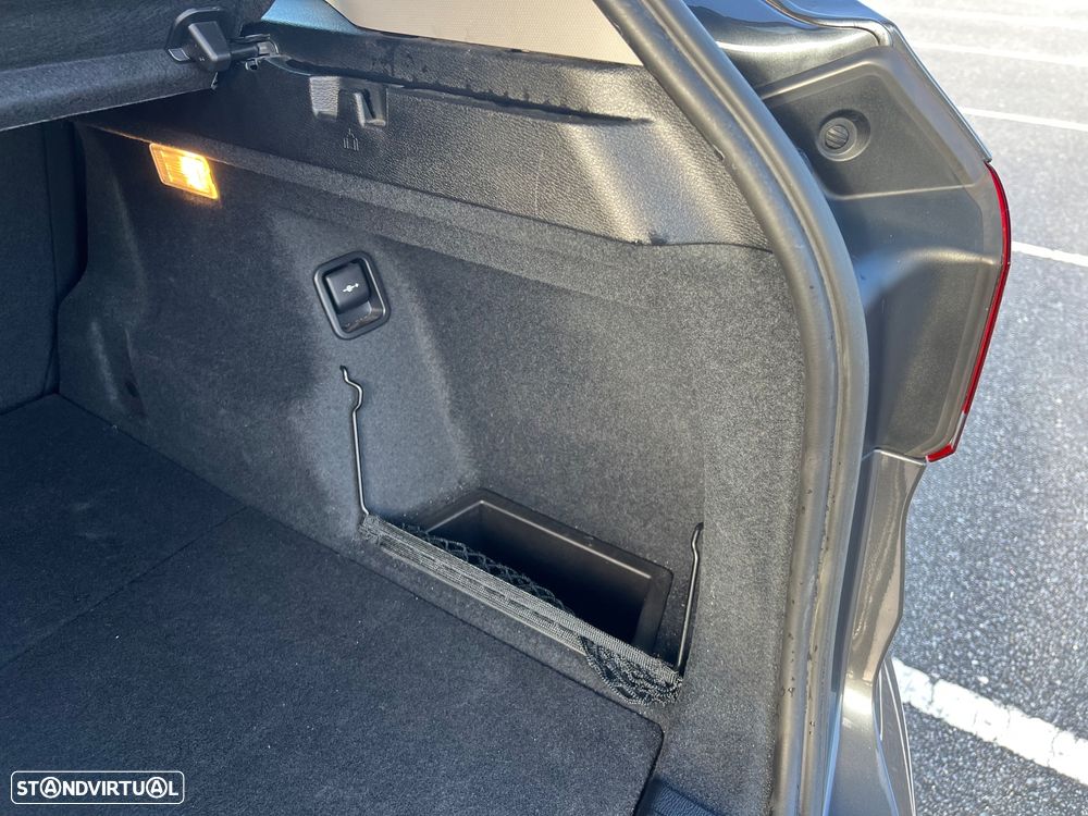 BMW X1 16 d sDrive Corporate Edition Auto - 28