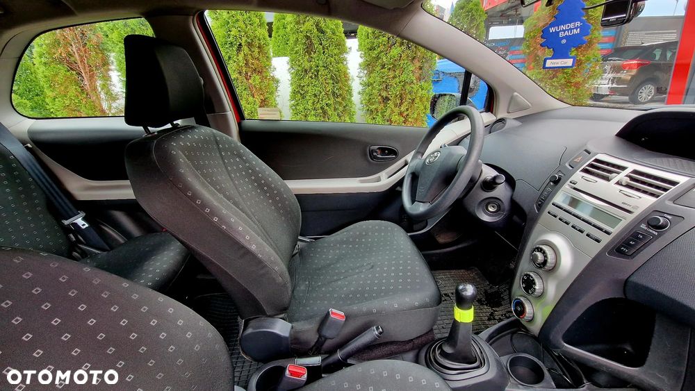 Toyota Yaris 1.0 Terra - 8
