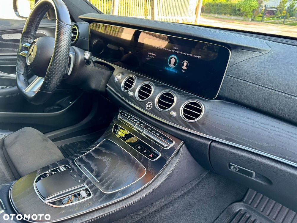 Mercedes-Benz Klasa E 220 d 4Matic 9G-TRONIC AMG Line - 16