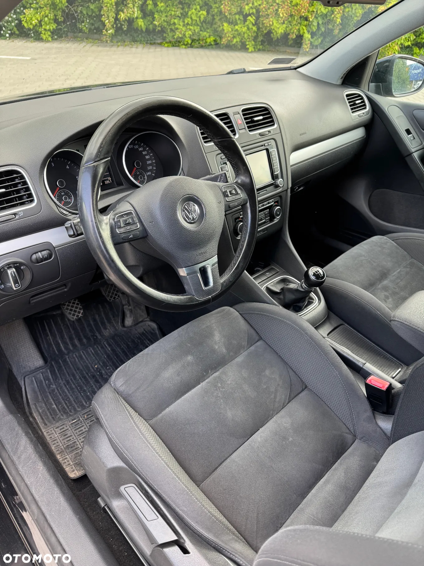 Volkswagen Golf VI 1.6 TDI Highline - 12