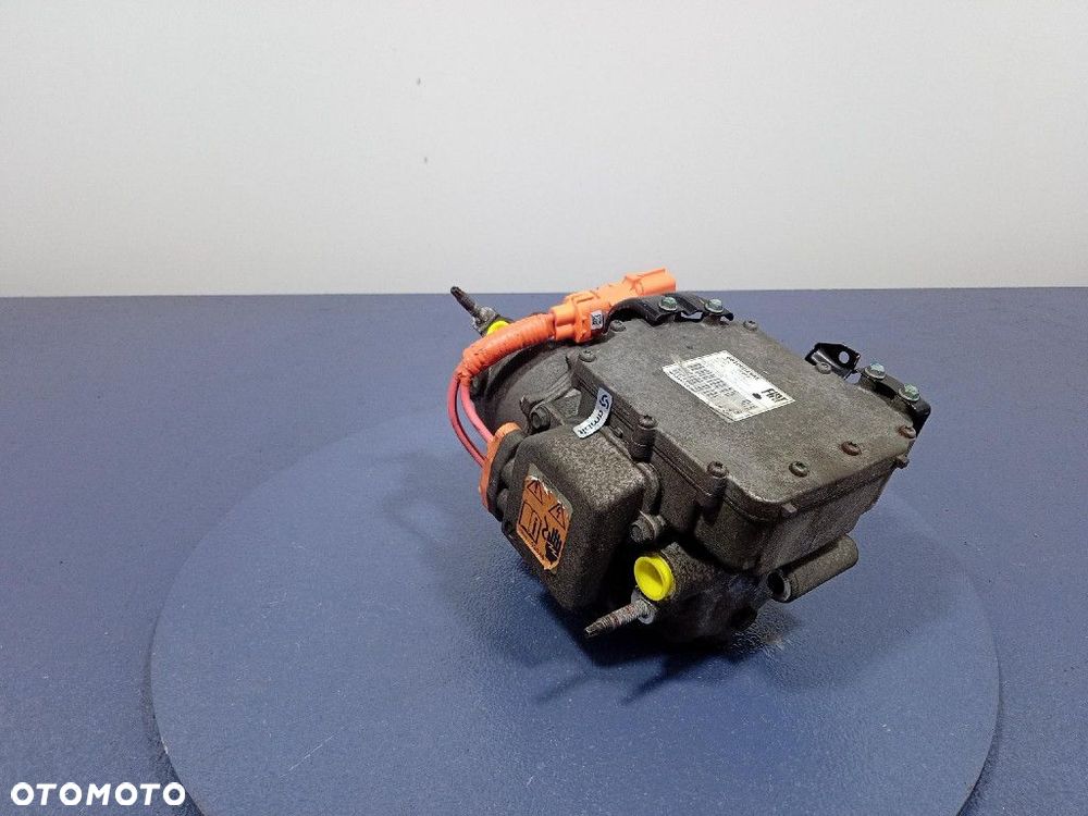 FIAT 500E I 12-19 EV USA ELEKTRYK SPRĘŻARKA POMPA KLIMATYZACJI 68106049AE - 1