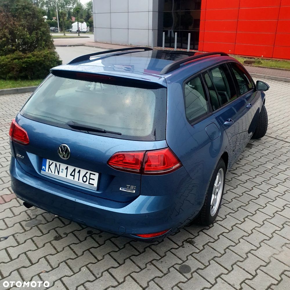 Volkswagen Golf - 6