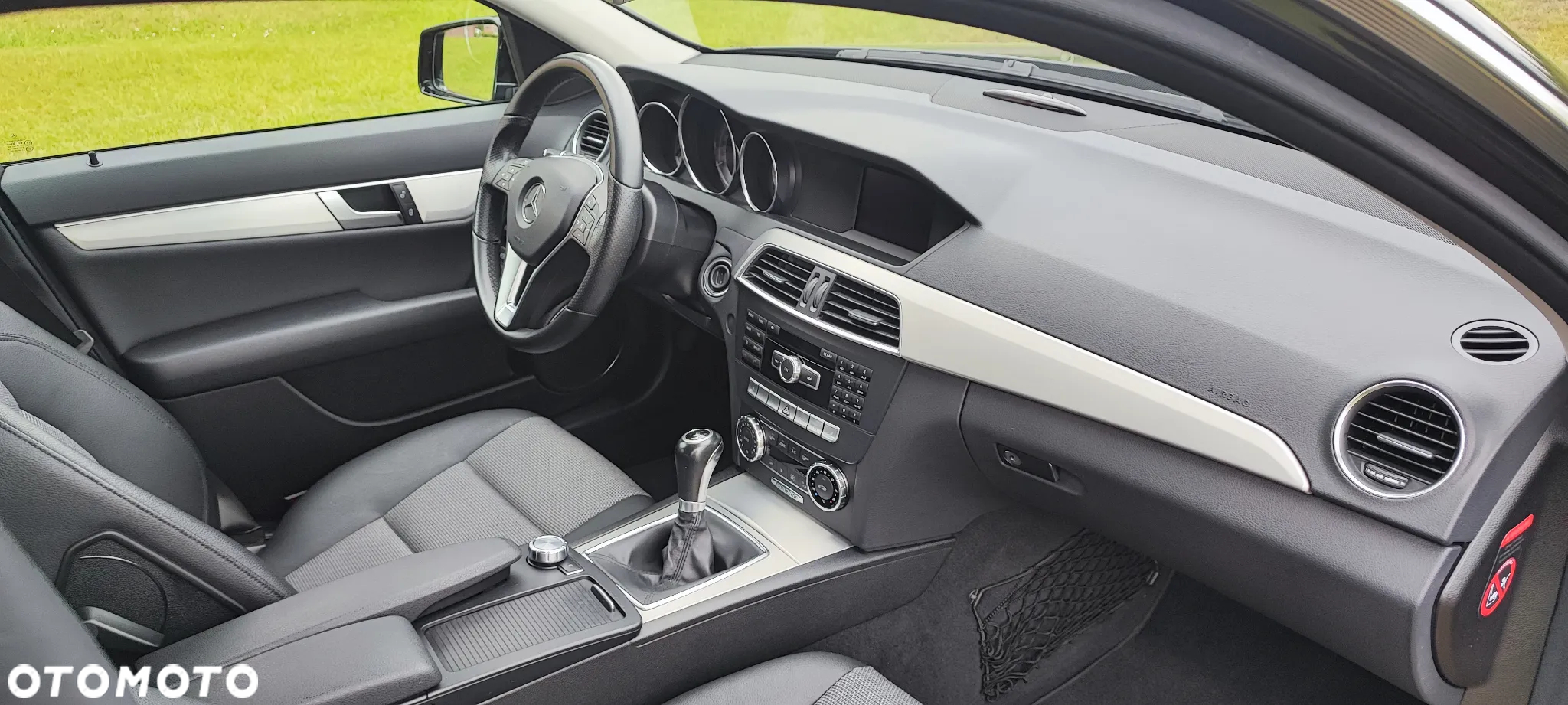 Mercedes-Benz Klasa C 180 CGI BlueEff Avantgarde - 22