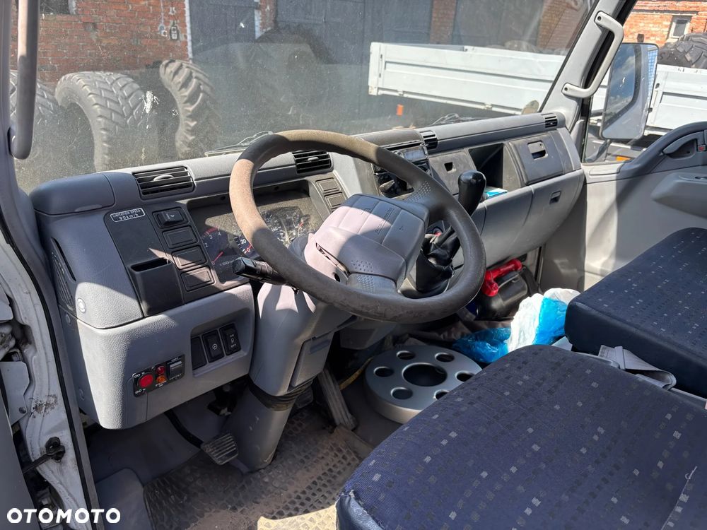 Mitsubishi CANTER FUSO - 16