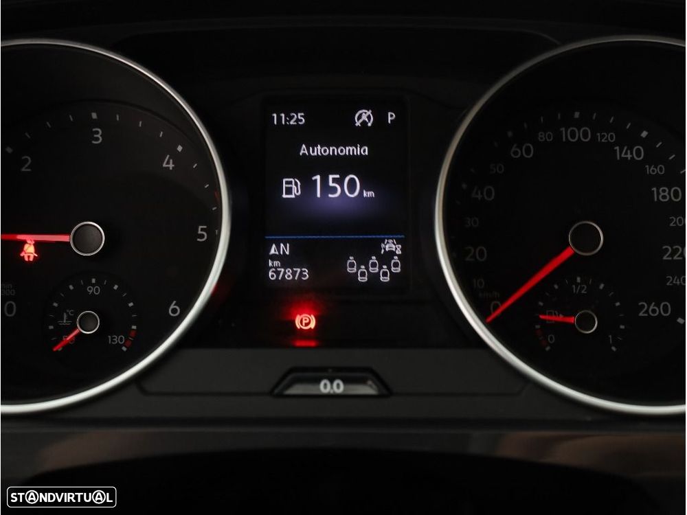 VW Tiguan Allspace 2.0 TDI Confortline DSG - 24