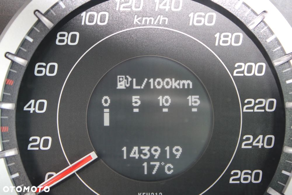 Honda Accord 2.0 Elegance Nav - 22