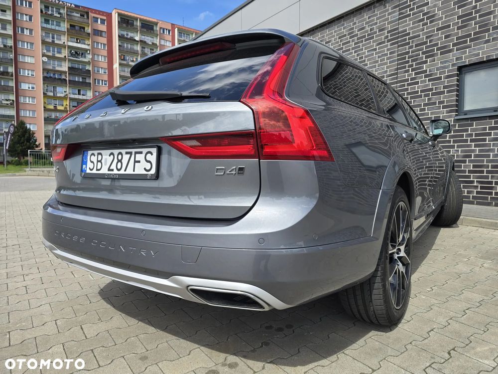 Volvo V90 Cross Country D4 AWD - 11