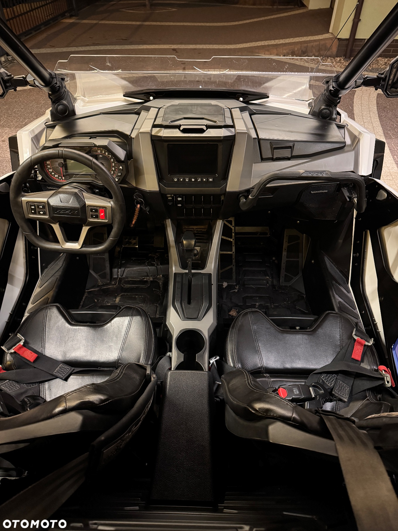 Polaris RZR - 9