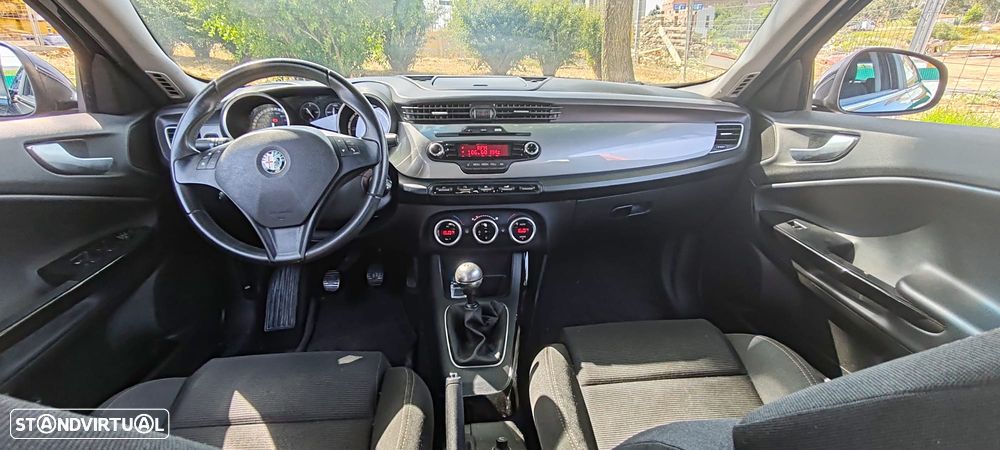 Alfa Romeo Giulietta 1.6 JTDM 16V Turismo - 4