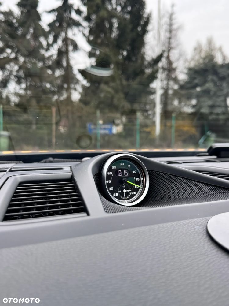 Porsche Panamera - 32