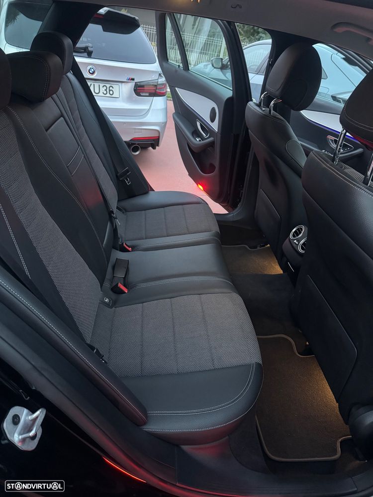 Mercedes-Benz E 300 de 4Matic 9G-TRONIC Avantgarde - 36
