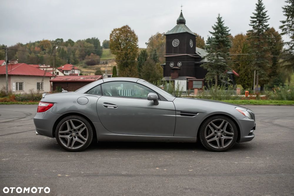 Mercedes-Benz SLK 250 (BlueEFFICIENCY) 7G-TRONIC - 6