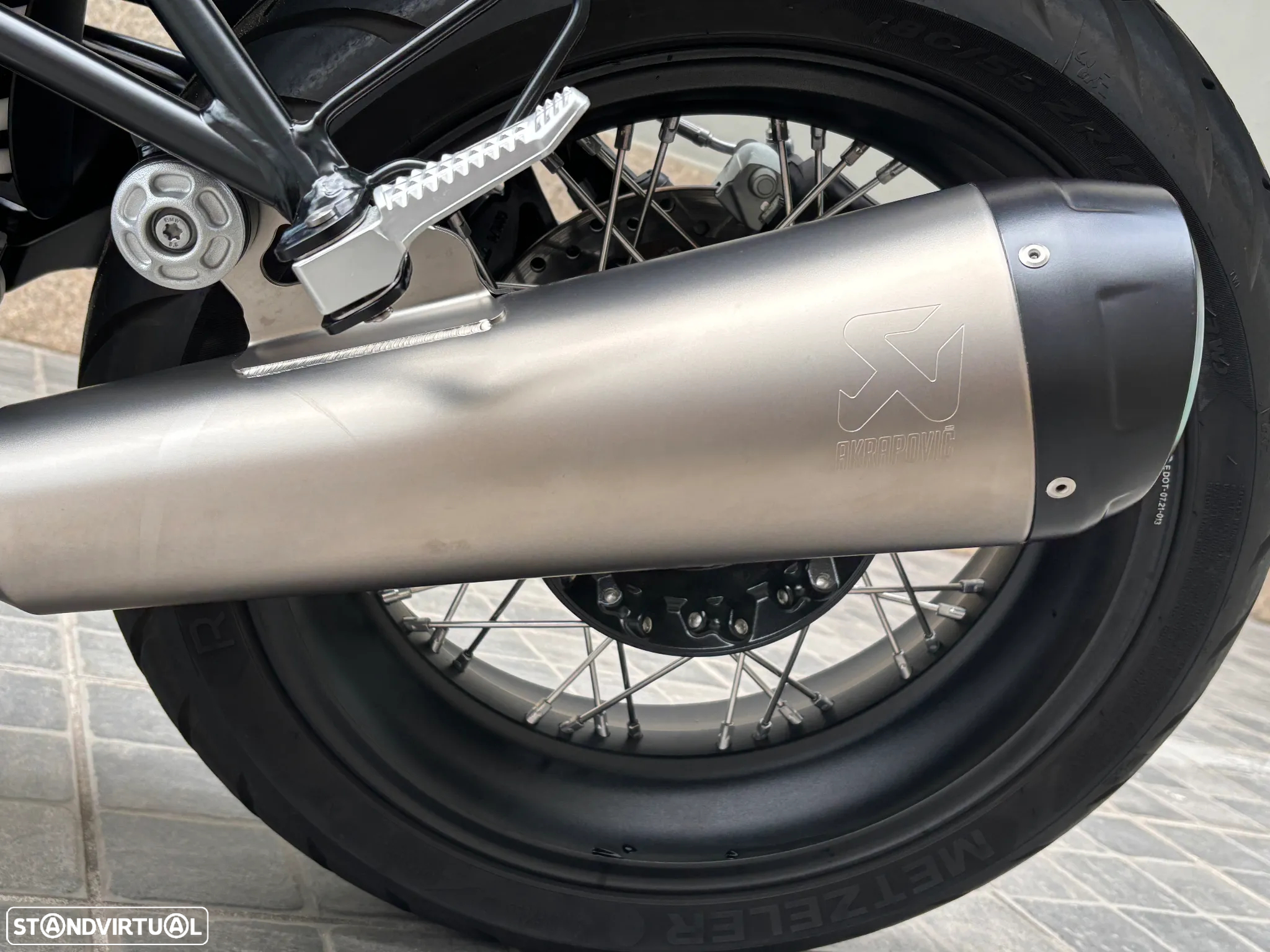 BMW R 12 nineT - 11