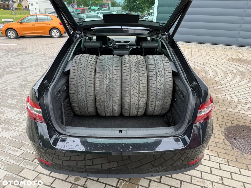 Skoda Superb 2.0 TDI L&K DSG - 6