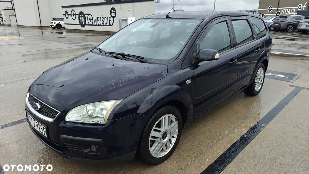 Ford Focus 1.6 Ghia - 4
