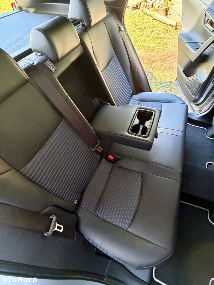 Toyota RAV4 2.5 Hybrid Selection 4x4 - 32