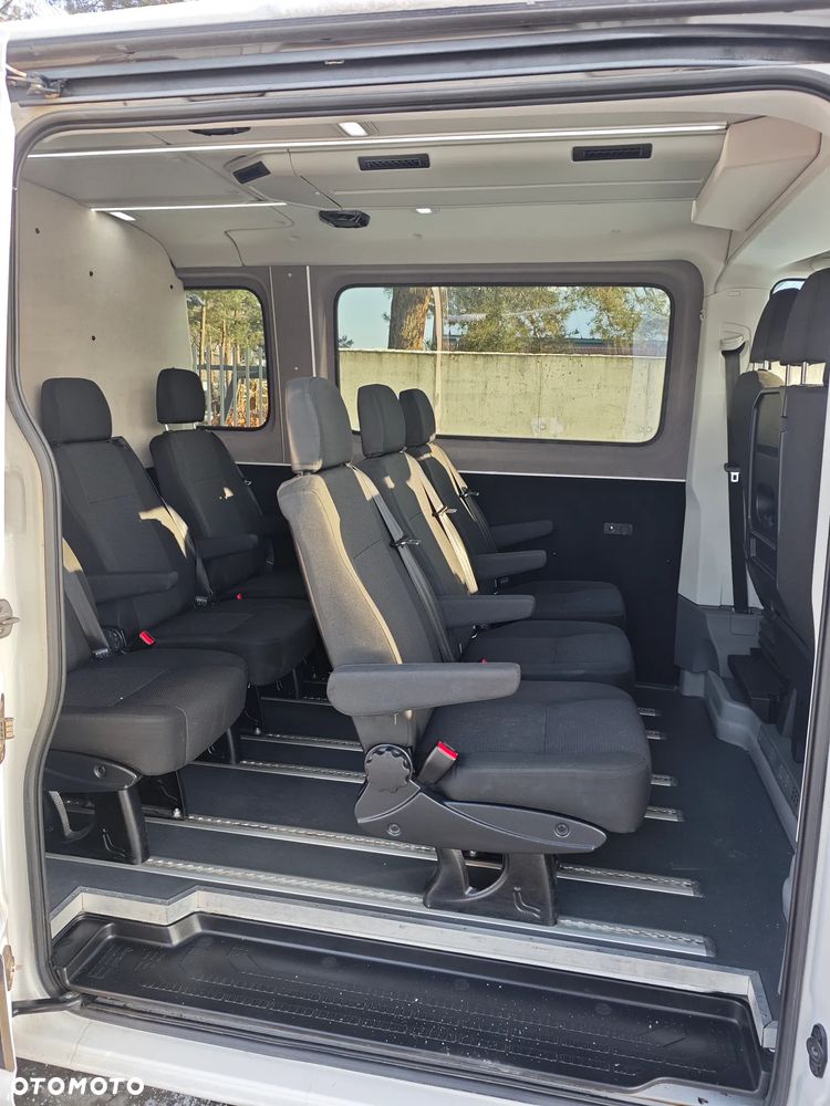 Volkswagen Crafter - 11