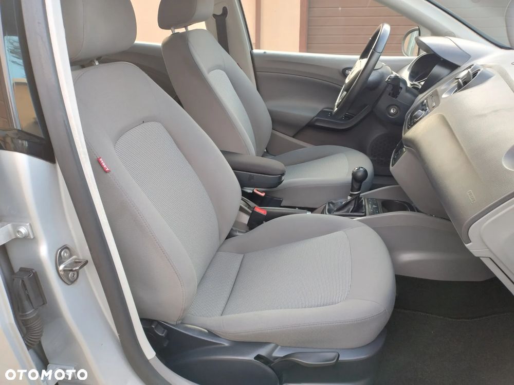 Seat Ibiza 1.4 16V Reference - 27