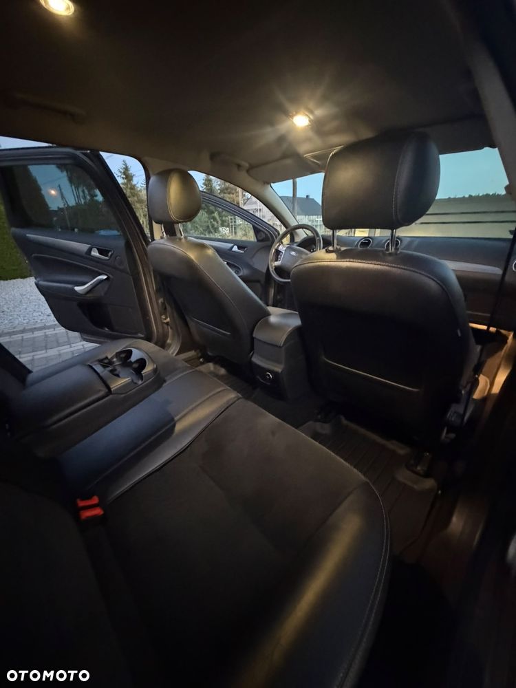 Ford Mondeo 2.0 TDCi Platinium X Plus (Titanium) - 30