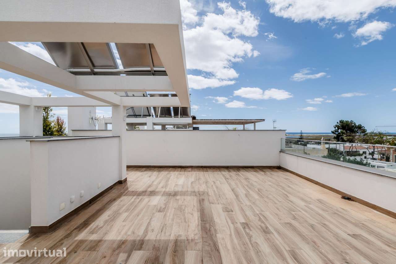 Moradia com 3 quartos com Piscina privativa e Vista Mar - Grande imagem: 3/27