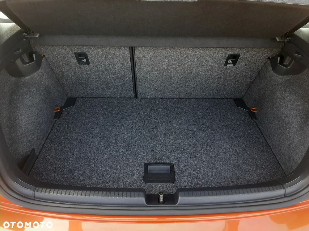 Volkswagen Polo 1.6 TDI SCR UNITED - 32
