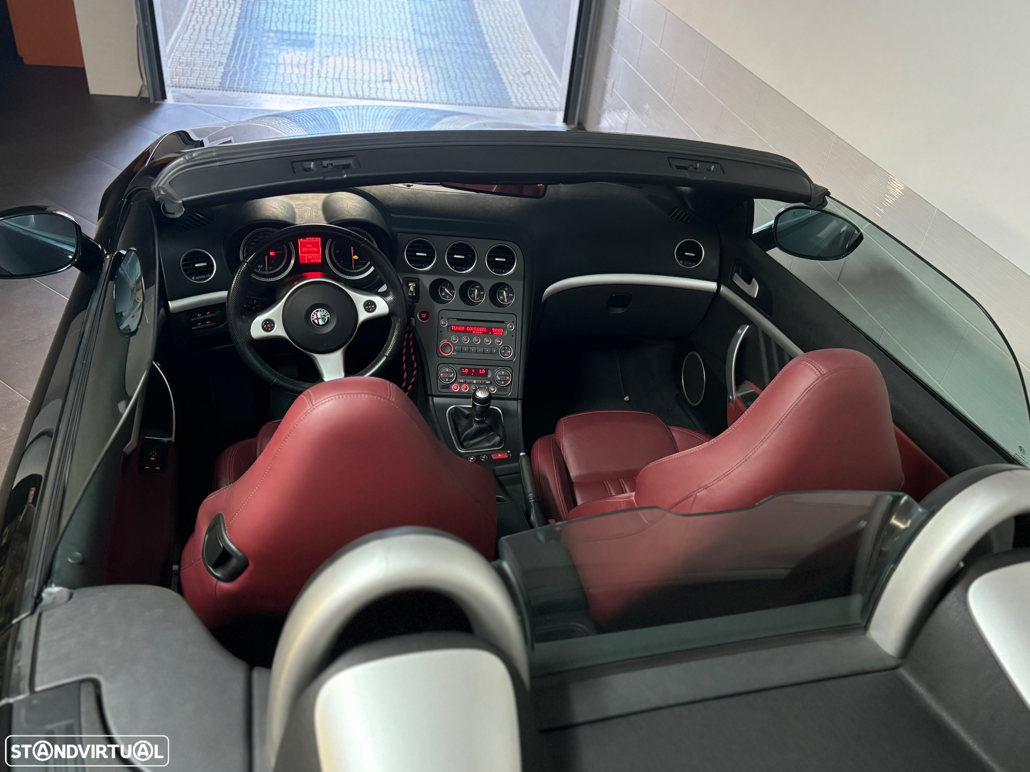 Alfa Romeo Spider 2.4 JTDm - 8