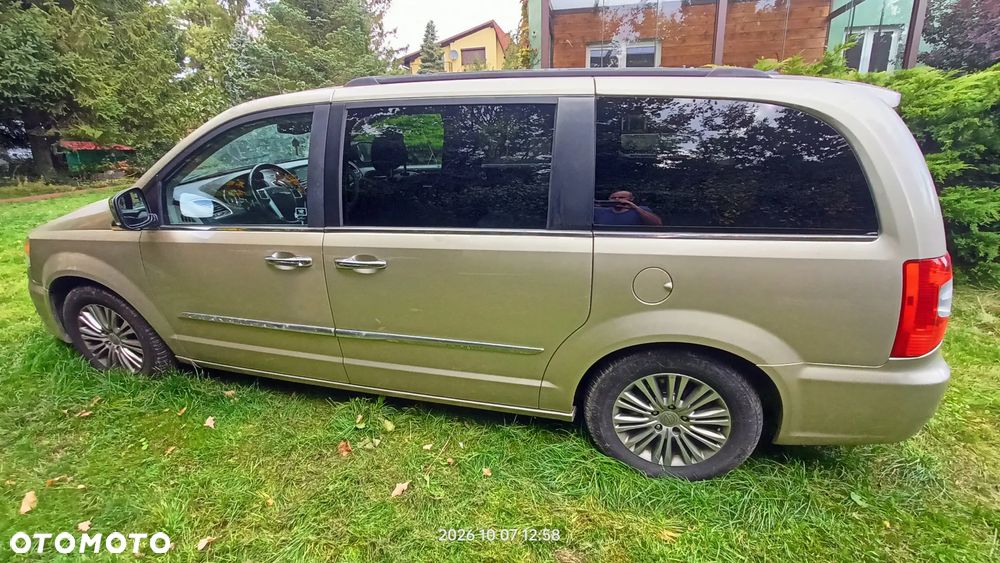 Chrysler Town & Country 3.6 Touring - 4