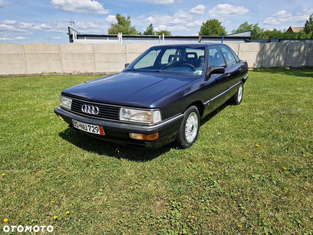 Audi 200 2.2 Turbo - 2