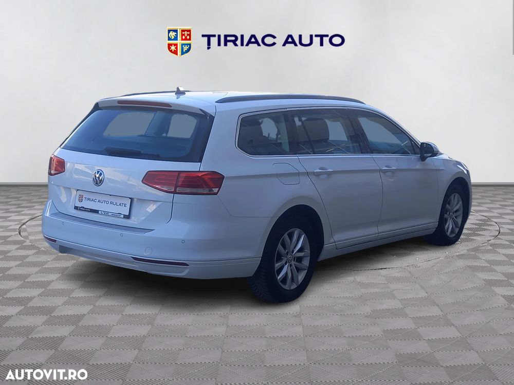 Volkswagen Passat 2.0 TDI SCR DSG Comfortline - 5