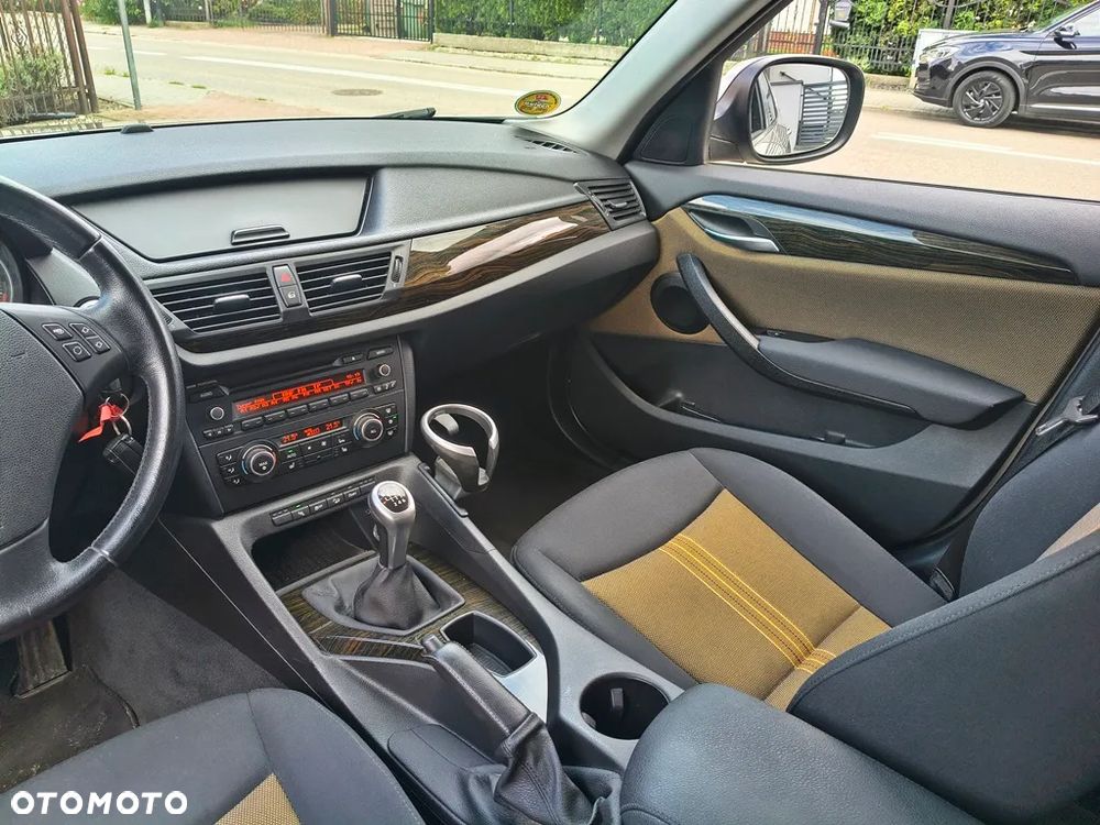 BMW X1 xDrive18d - 22