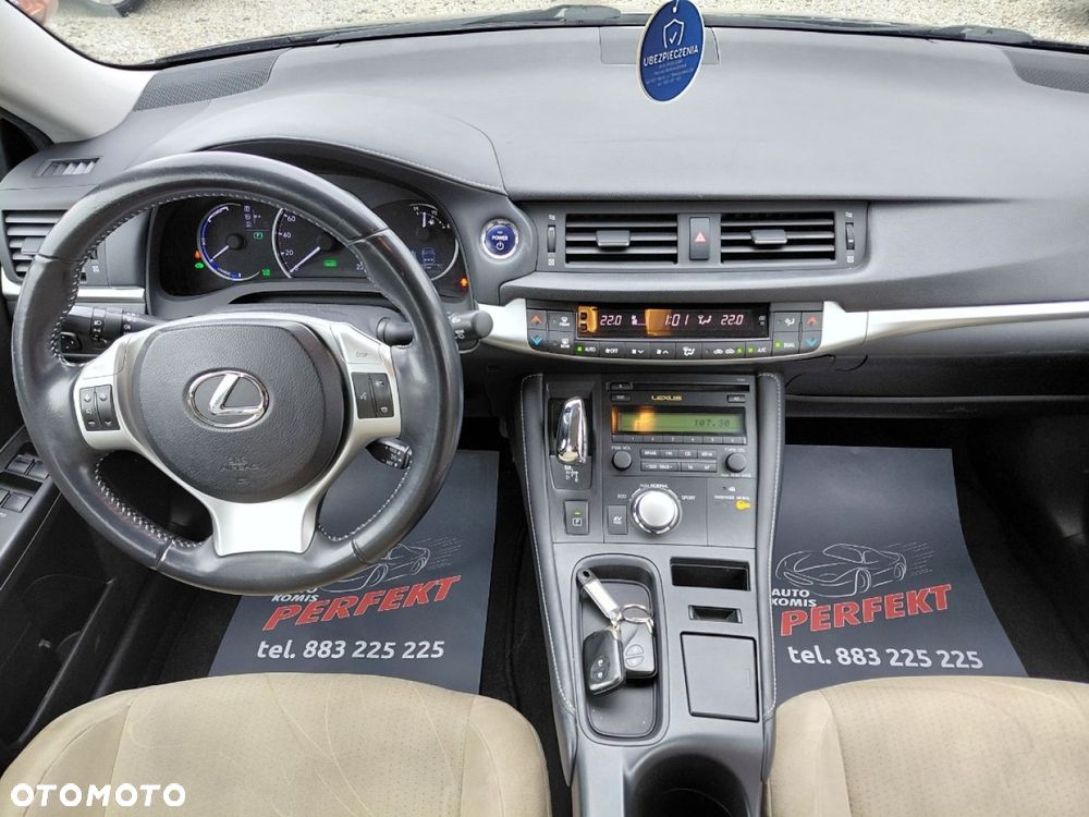 Lexus CT - 18