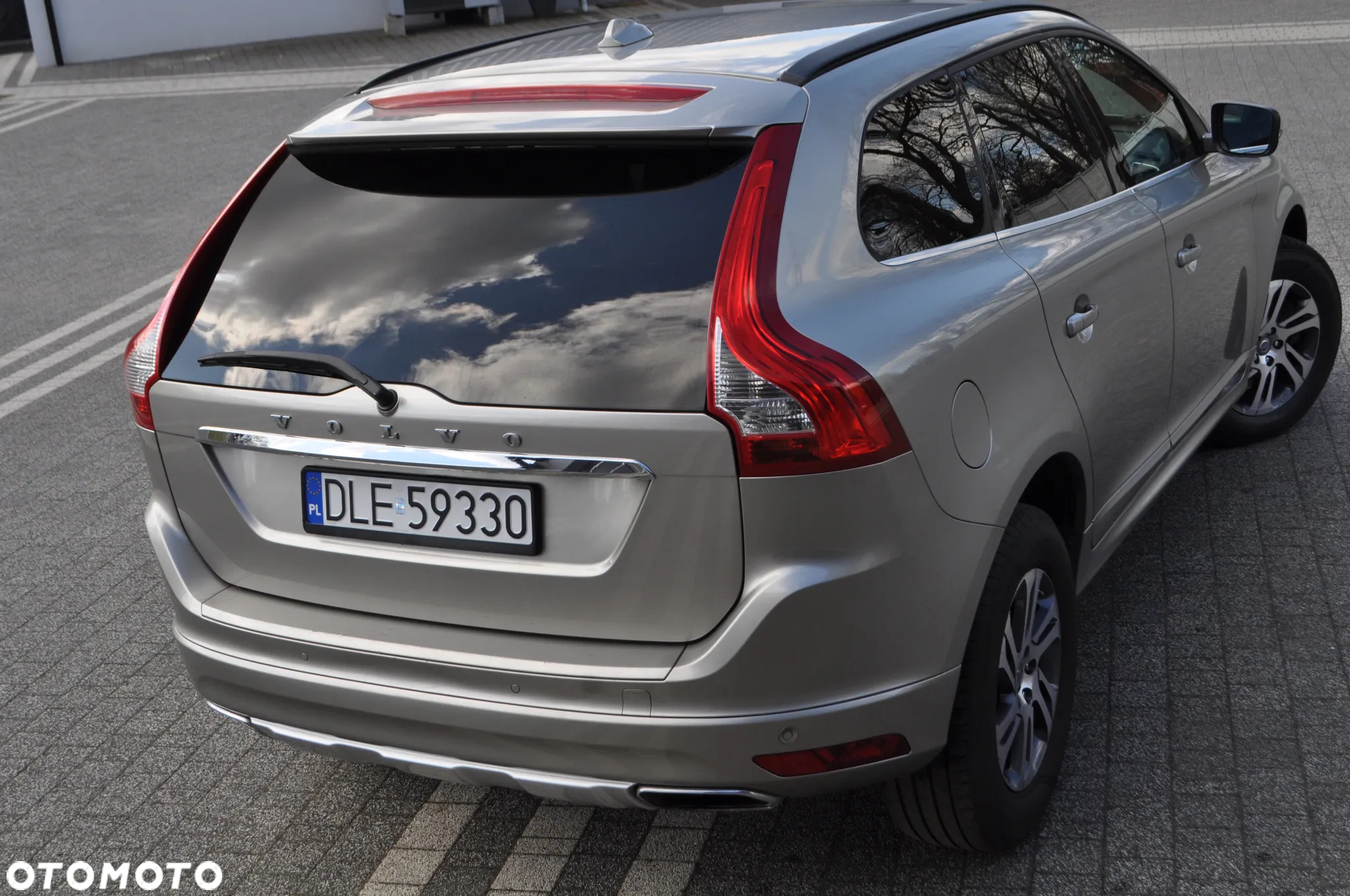 Volvo XC 60 D4 Drive-E Momentum - 9