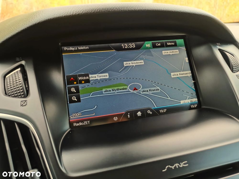 Ford Focus 1.6 FF Titanium - 24