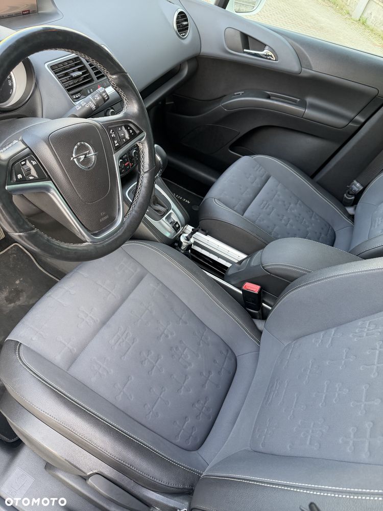 Opel Meriva - 8