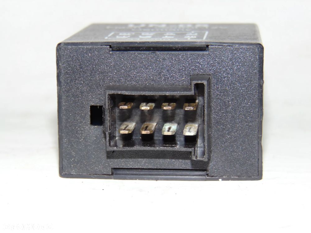 Moduł przekaźnik sterownik świateł haka holowniczego przyczepy UN-05 Flash Control VW Volkswagen Skoda Seat Audi Mercedes Volvo Opel Ford Toyota - 8