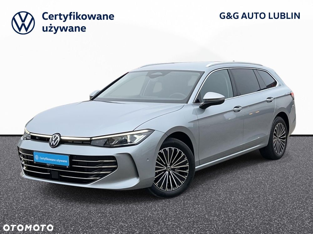 Volkswagen Passat - 1