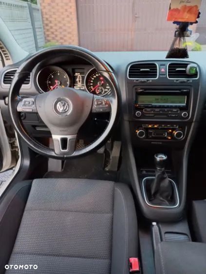 Volkswagen Golf 2.0 TDI DPF Highline - 6