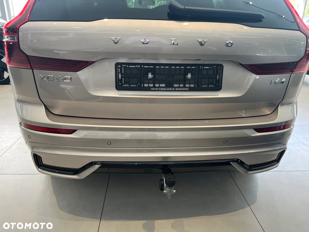 Volvo XC 60 T6 Plug-In Hybrid AWD Ultra Dark - 8