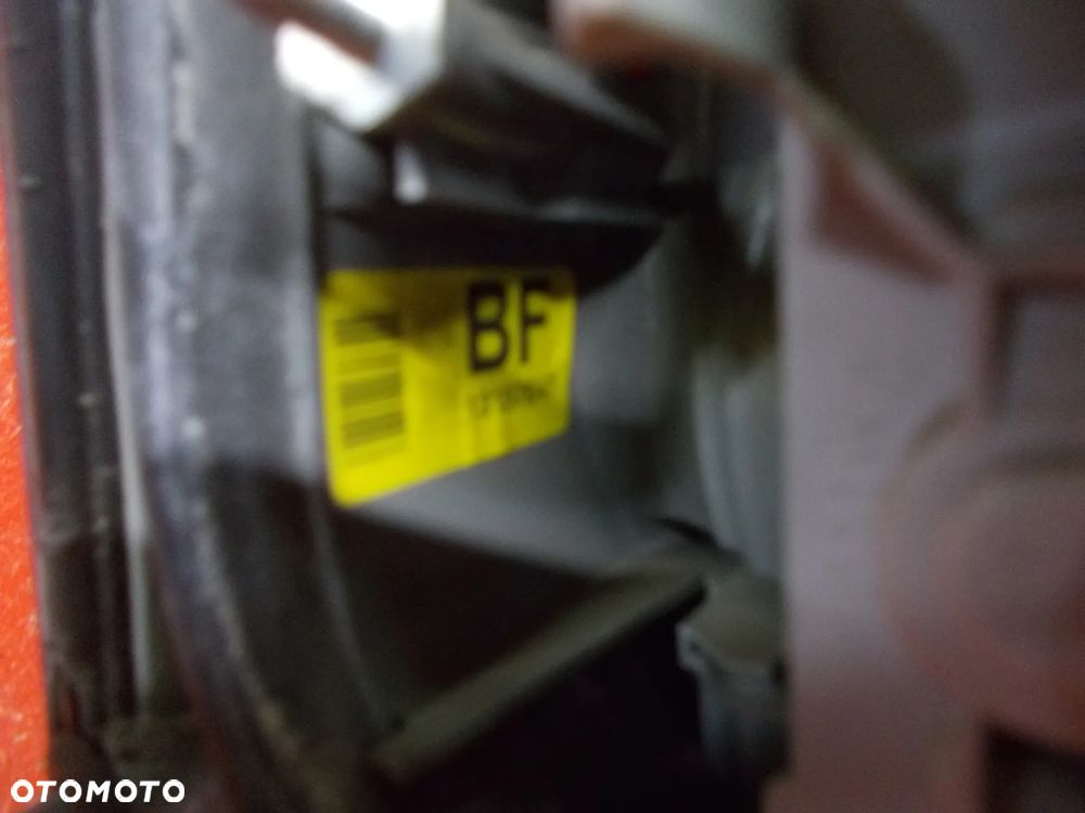 OPEL VECTRA C SEDAN LAMPA PRAWA LEWA TYŁ TYLNA - 6