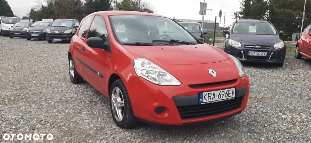 Renault Clio - 17