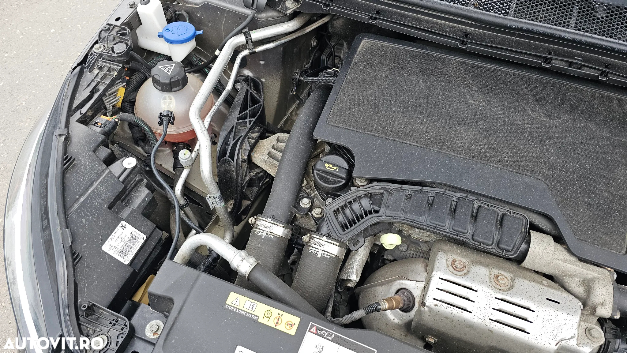 Peugeot 308 1.2 L PureTech Turbo Active - 24