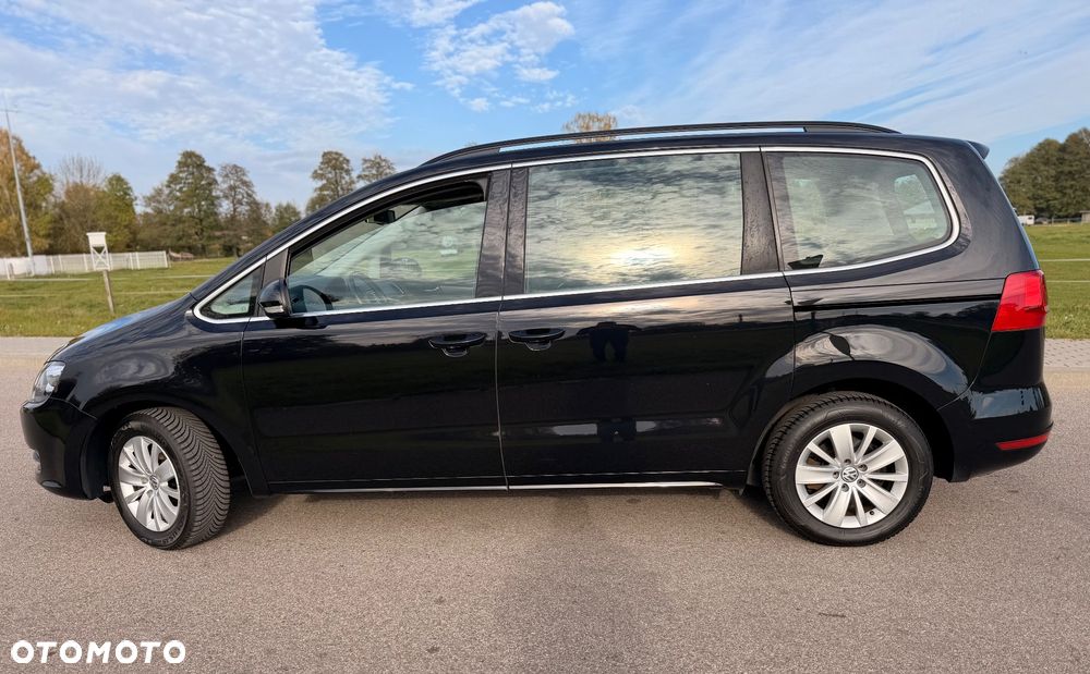 Volkswagen Sharan 2012 photo 3
