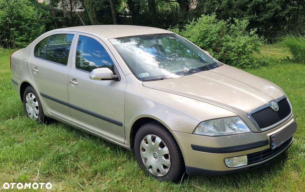 Skoda Octavia 1.6 Ambiente - 7