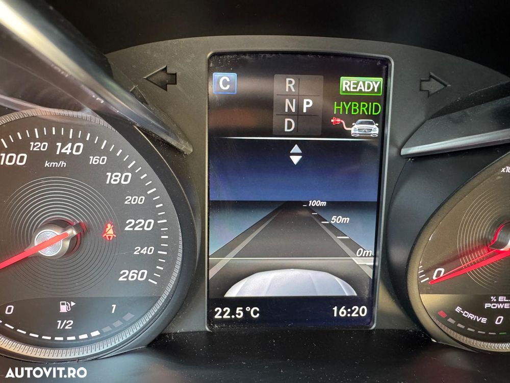 Mercedes-Benz GLC - 23