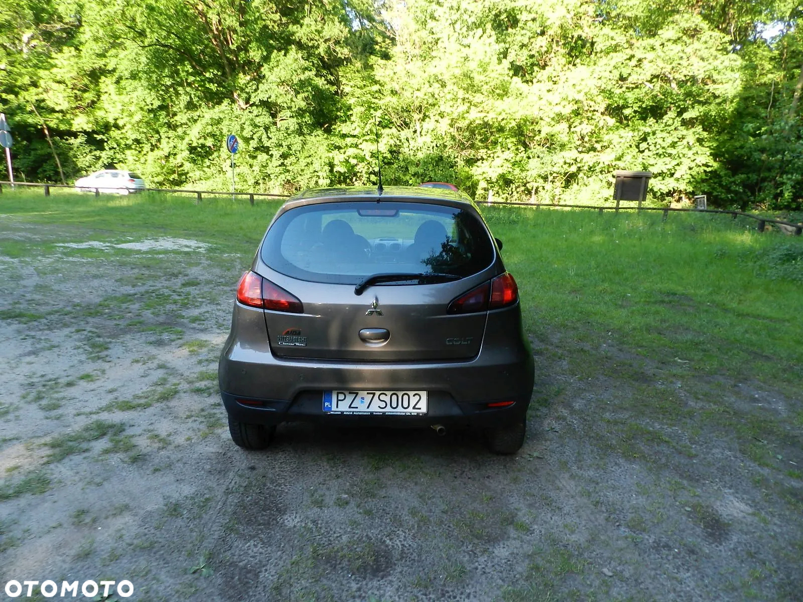 Mitsubishi Colt - 3